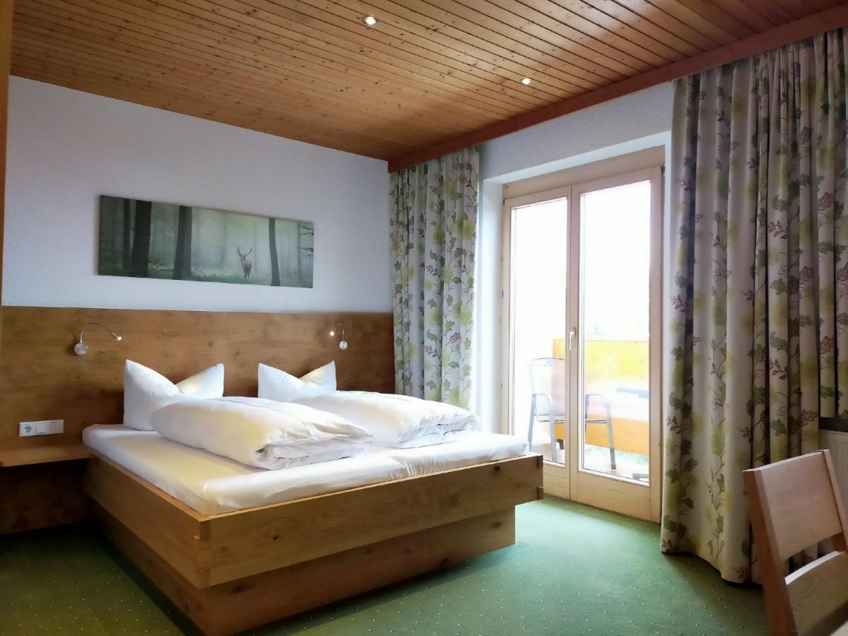 Pension Edelweiss Damuels Exterior photo